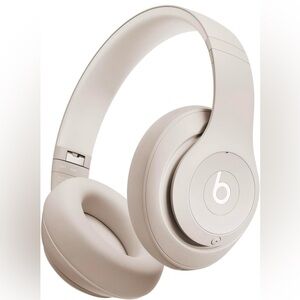 Beats Studio Pro (Sandstone)